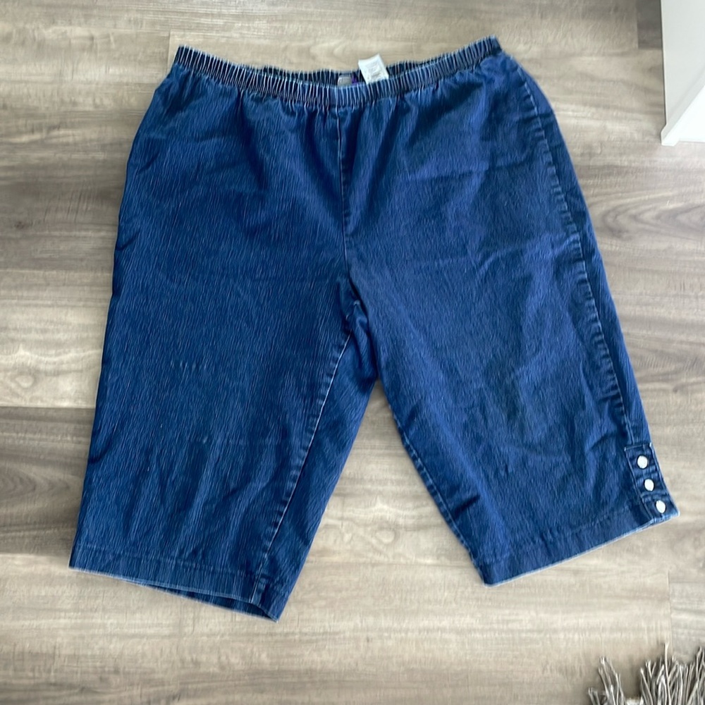 Denim just my size capris size 3X
